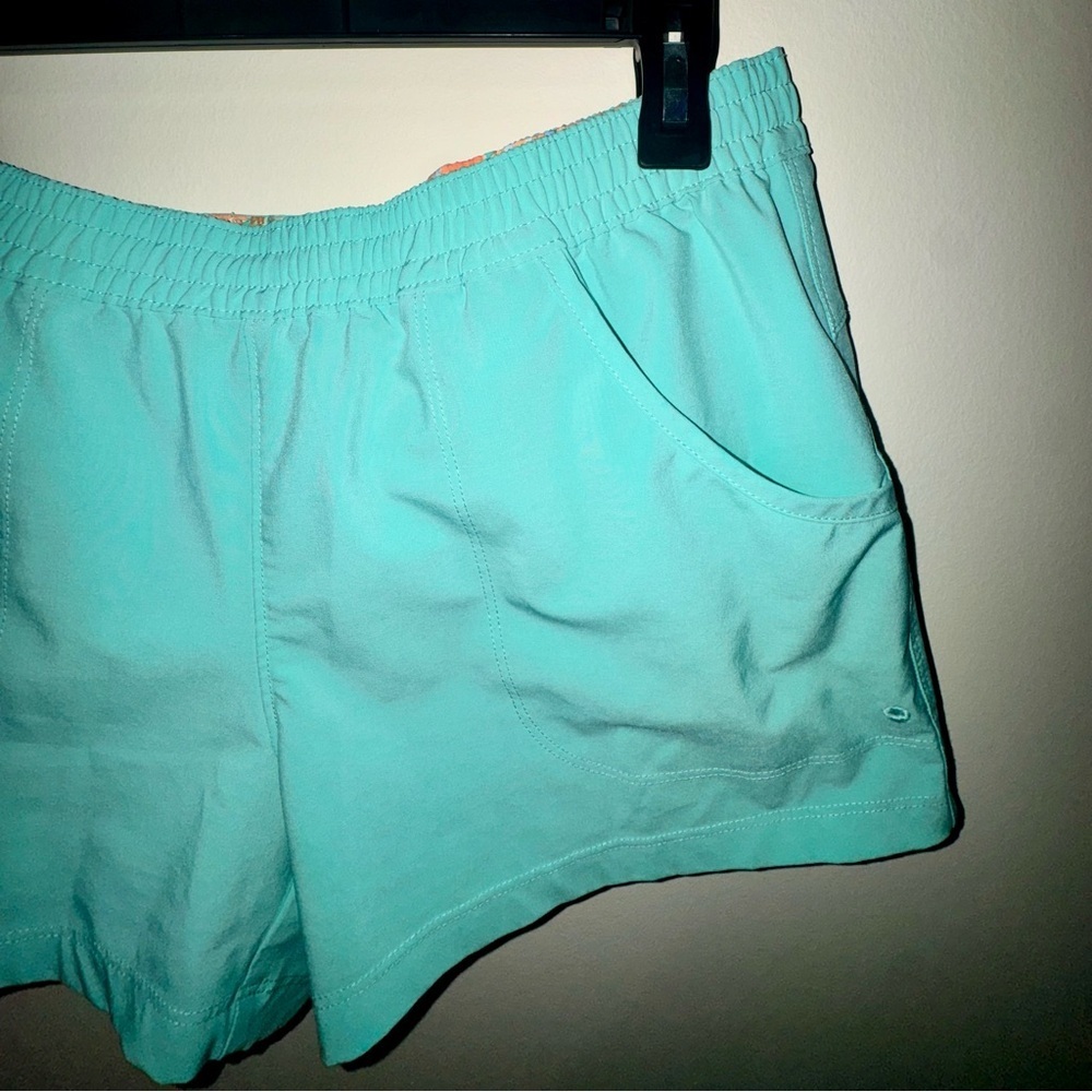 Columbia PFG Athletic Shorts in Aqua Teal with Elastic Waist - Picture 2 of 7